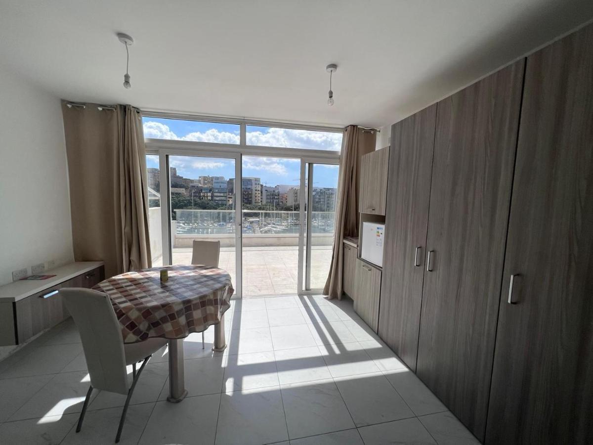 Amazing Sea View Penthouse Near Valletta Мсида Екстериор снимка