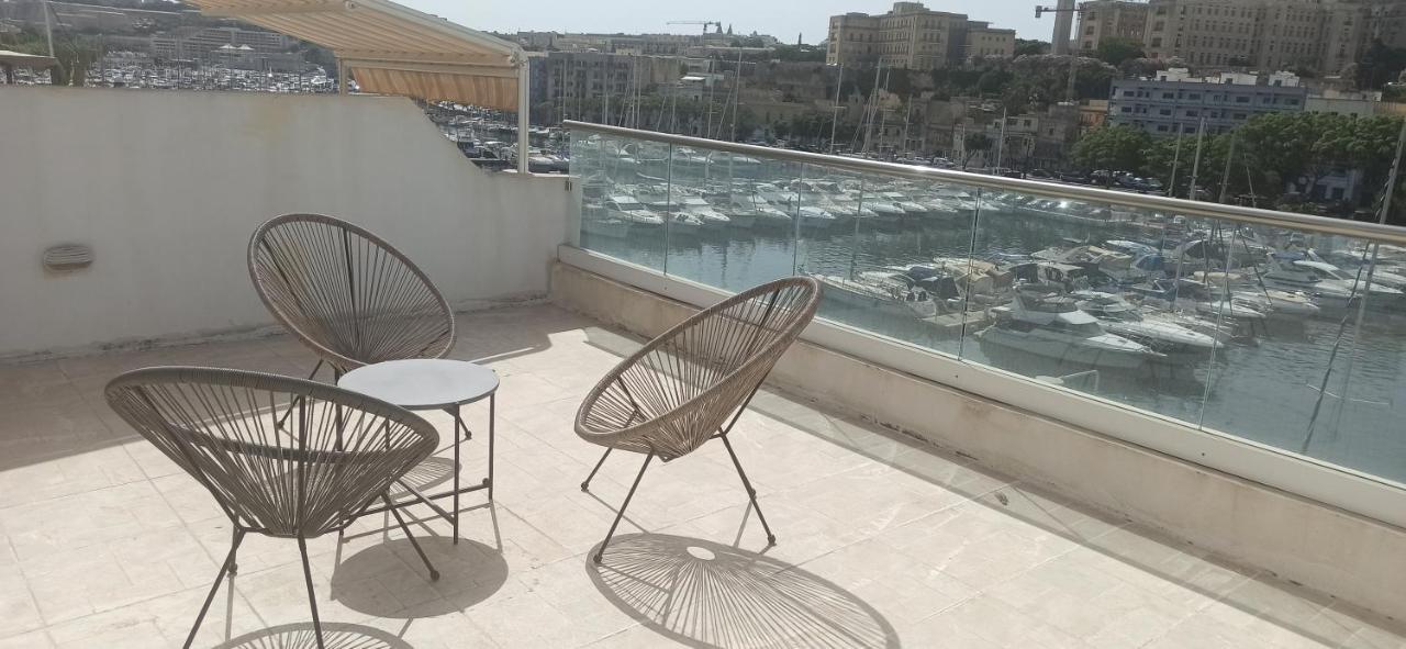 Amazing Sea View Penthouse Near Valletta Мсида Екстериор снимка